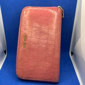 🔥❤️  Miu Miu St. Coco Lux Crocodile Embossed pink Wallet